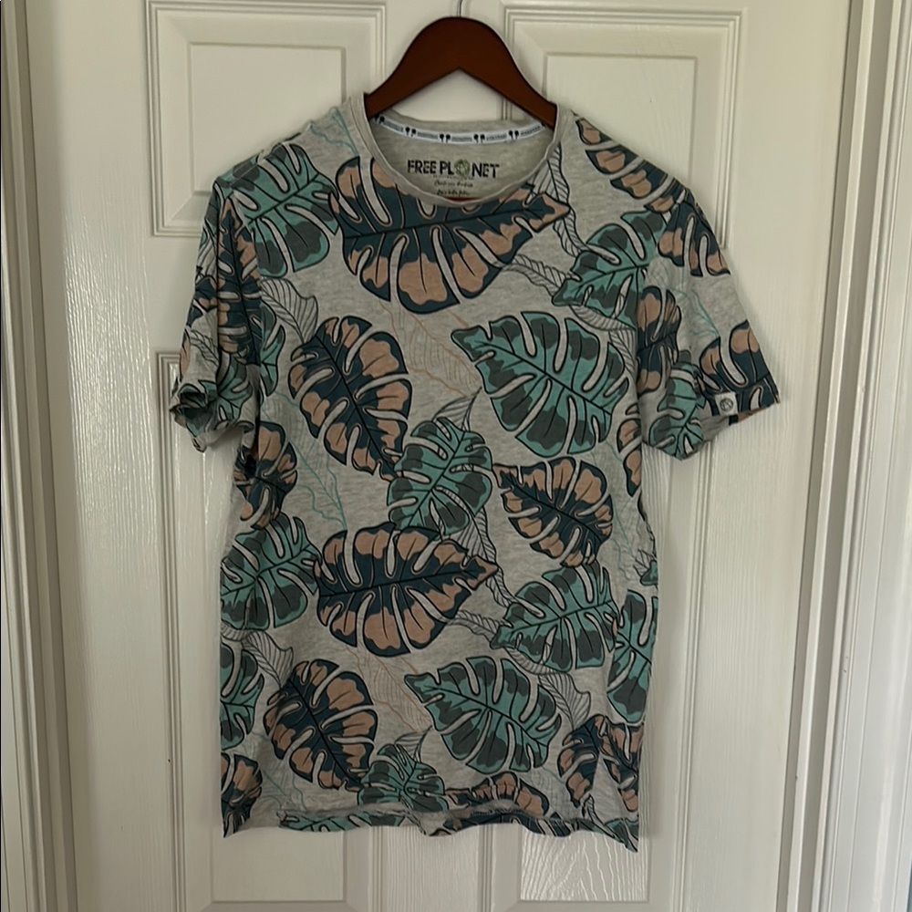 Free Planet Men's Leaf Print Shirt - Green and Brown Size M